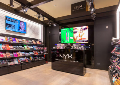Popup store NYX Professional Makeup (Arese – MI)